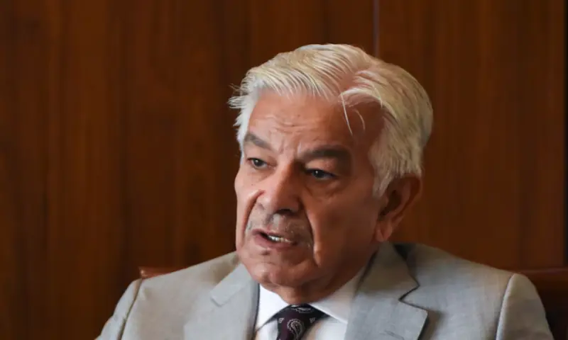 Khawaja Asif urges Afghan Taliban to turn verbal pledges into written accord