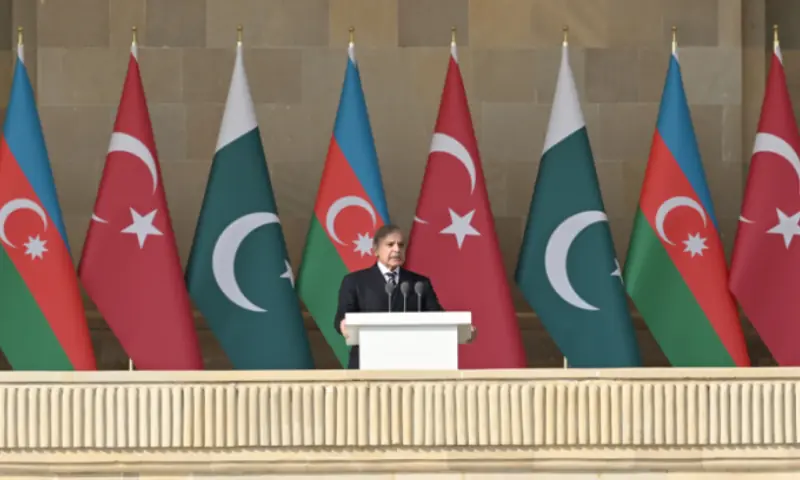 PM vows to protect Pakistan&rsquo;s territorial integrity at Azerbaijan Victory Day Parade