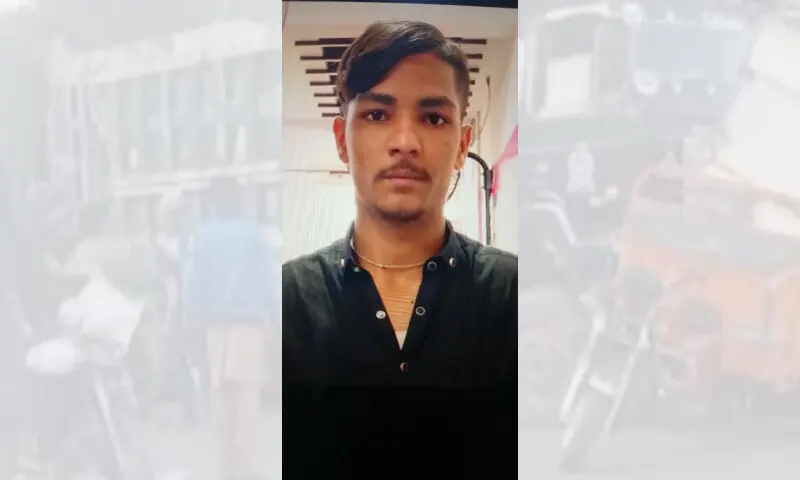 Dreams cut short: Young food delivery rider crushed to death by truck in Karachi