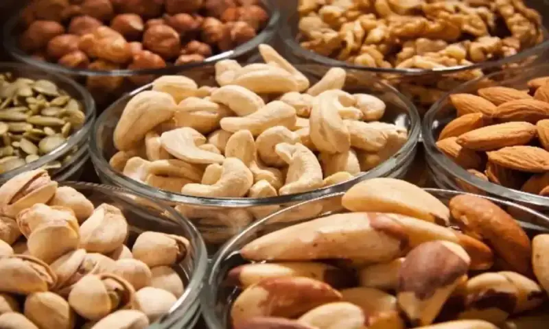 Prices of dry fruits surge as weather turns dry