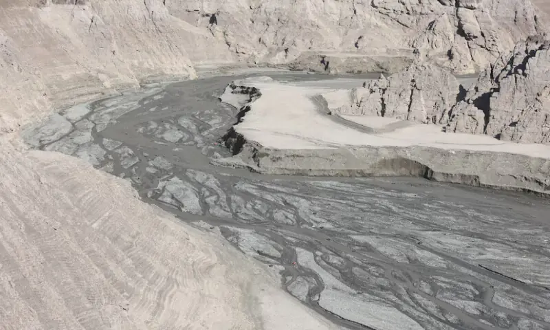 Tehran faces historic water crisis amid severe drought