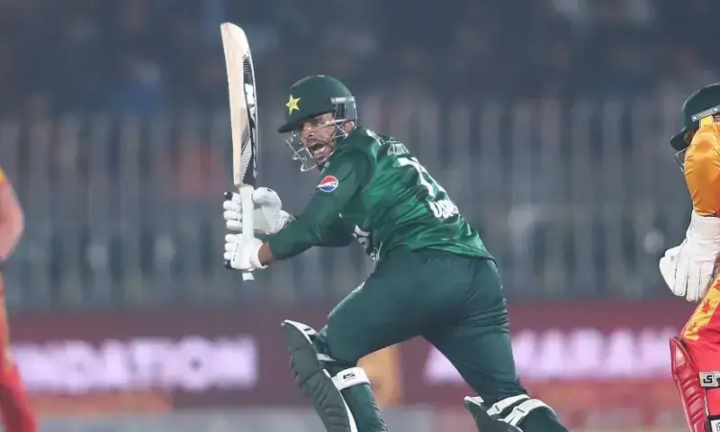 Pakistan beat Zimbabwe by 5 wickets in Tri-Nation T20 opener