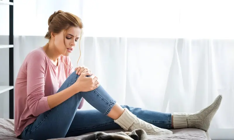 خواتین میں گھٹنے کا درد زیادہ کیوں؟ اصل وجہ سامنے آ گئی – Health