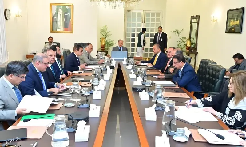 وزیرِاعظم کی آئندہ برس مون سون کے نقصانات سے بچاؤ کے لیے ابھی سے حفاظتی تیاریوں کی ہدایت – Pakistan