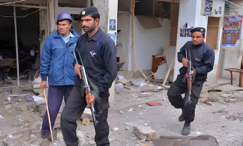 اسلام آباد جوڈیشل کمپلیکس حملے میں بمبار کو خودکش جیکٹ پہنچانے والا سہولت کار گرفتار – Pakistan