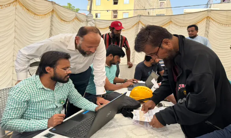 K-Electric steps up recovery drive with community camps across Karachi