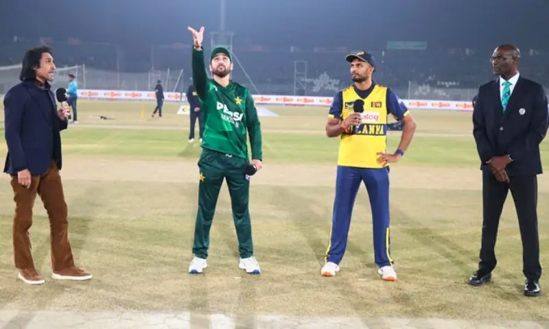 سہ ملکی سیریز کا فائنل: پاکستان کا سری لنکا کے خلاف ٹاس جیت کر فیلڈنگ کا فیصلہ – Sports