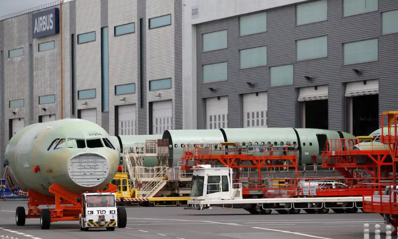 Airbus narrows software crisis as airlines ride out A320 recall