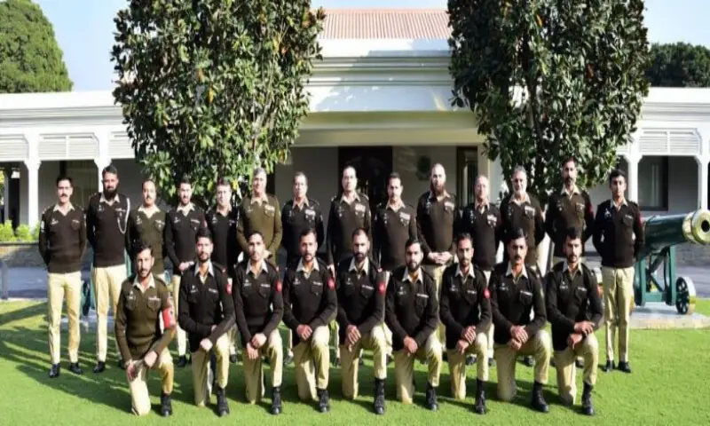 Pakistan Army Cambrian Patrol team meets COAS, earns praise