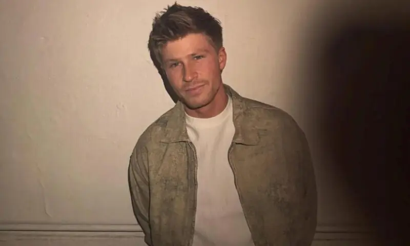 Robert Irwin invites fans to visit crocodile hunter lodge