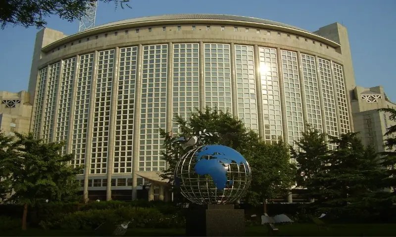 China calls on Pakistan, Afghanistan to handle differences through dialogue