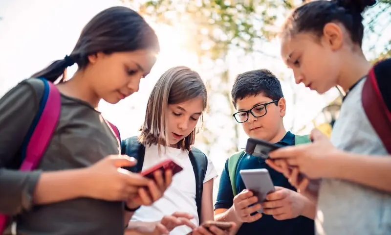 اسرائیل کے پرائمری اسکولوں میں بچوں کے موبائل فون کے استعمال پر پابندی عائد – World