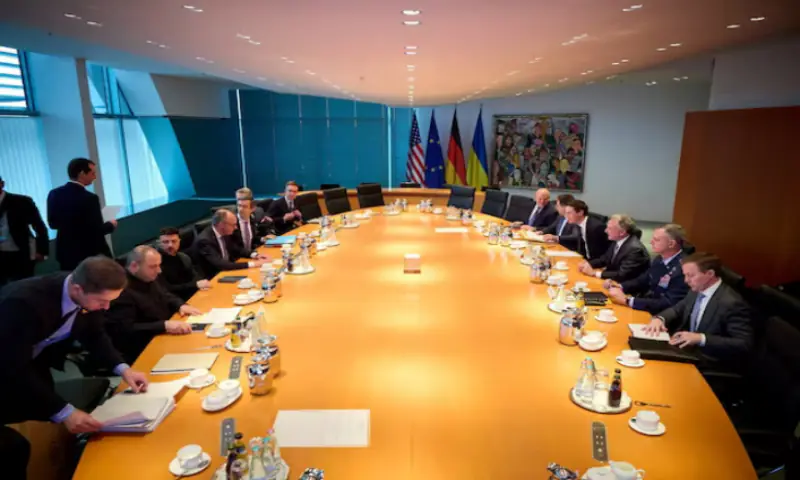 Zelensky offers to drop NATO bid, experts say little impact on peace talks