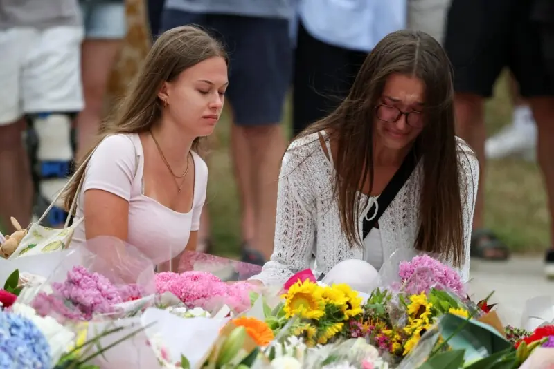 سڈنی حملے کے متاثرین کی یادگار پر پھول سڈنی حملے کے متاثرین کی یادگار پر پھول