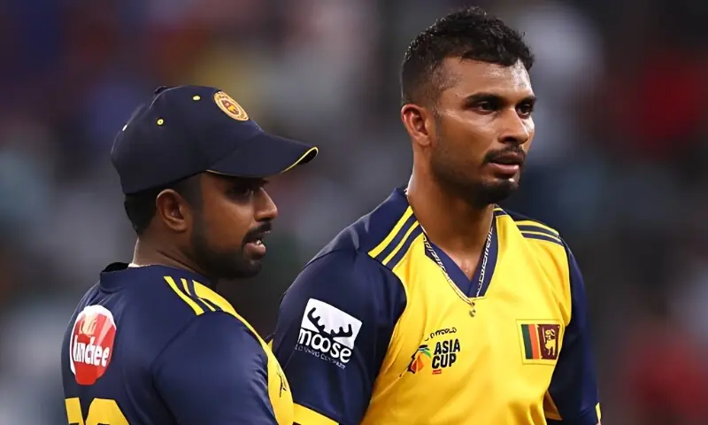 ٹی 20 ورلڈ کپ سے قبل سری لنکن کپتان تبدیل، ٹیم کی قیادت کون کرے گا؟ ٹی 20 ورلڈ کپ سے قبل سری لنکن کپتان تبدیل، ٹیم کی قیادت کون کرے گا؟