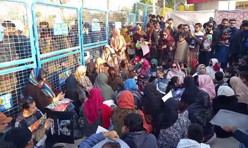 PTI protest on Adiala Road ends after six hours over denial of jail meetings