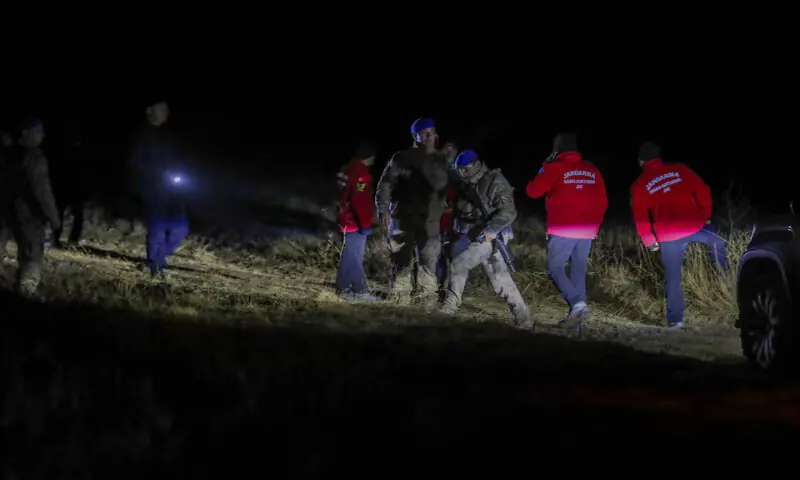 Libyan army&rsquo;s chief, four others die in plane crash in Turkey