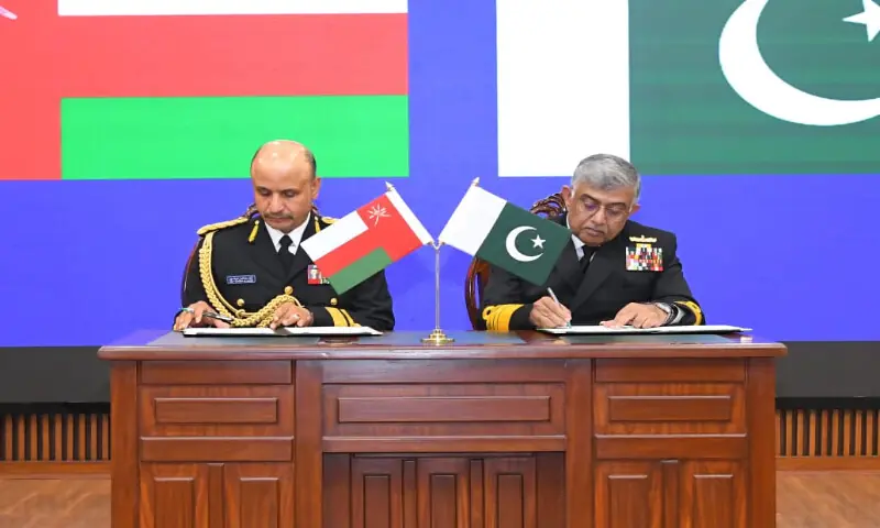 Pakistan, Oman strengthen naval ties with white shipping MoU