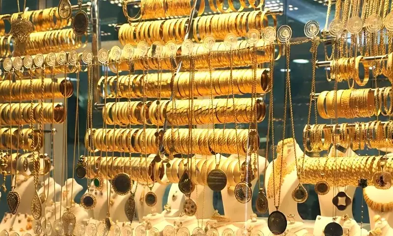 2025 میں سونا خریدنے والوں کی چاندی، سُنار پان بیچنے پر مجبور