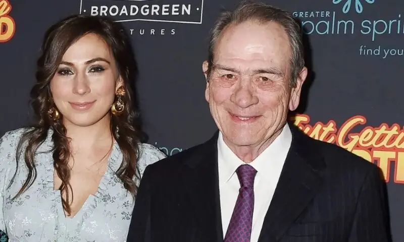 ہالی وُڈ اداکار ٹومی لی جونز کی بیٹی کی لاش ہوٹل سے برآمد ہالی وُڈ اداکار ٹومی لی جونز کی بیٹی کی لاش ہوٹل سے برآمد