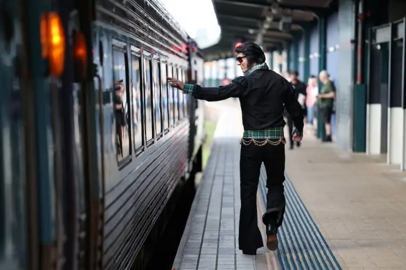 Elvis Presley-themed train departs for Australian tribute festival