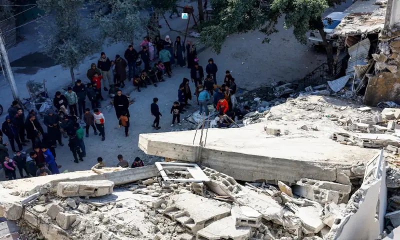 Israeli air strike kills two Palestinians in Gaza