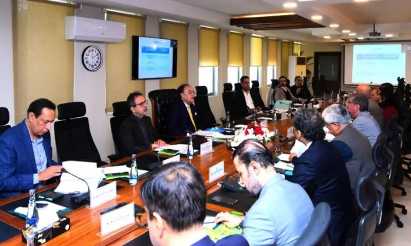 Aurangzeb pledges reforms to make SOEs financially sustainable