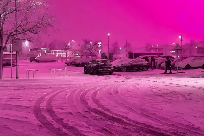 گلابی آسمان: ایک مسحورکن منظر گلابی آسمان: ایک مسحورکن منظر