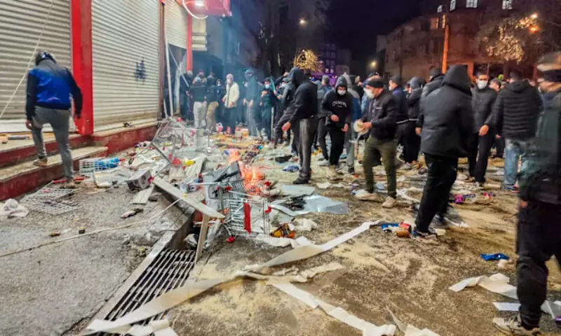 Iran threatens US and Israel over possible intervention in unrest