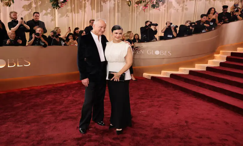 Stellan Skarsgard and Megan Everett-Skarsgard pose on the red carpet at the 83rd Annual Golden Globes in Beverly Hills, California. &ndash; Reuters