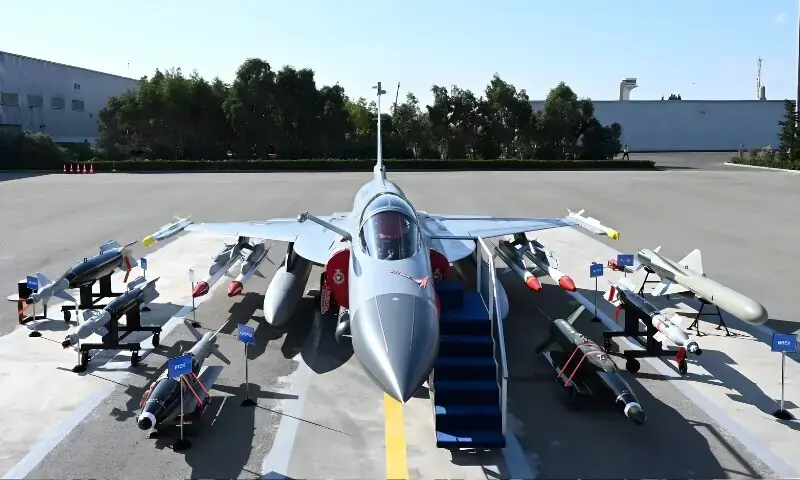 Pakistan engages in talks to sell JF-17 Thunder amid global interest