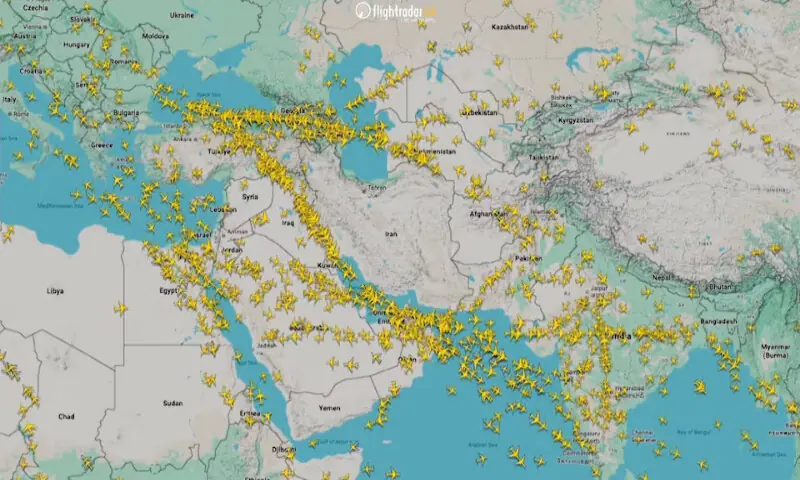 Iran reopens airspace after brief closure amid US-Iran tensions