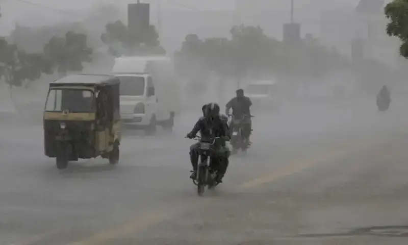 Rain &lsquo;expected&rsquo; to lash Karachi, Lahore, other parts of country next week