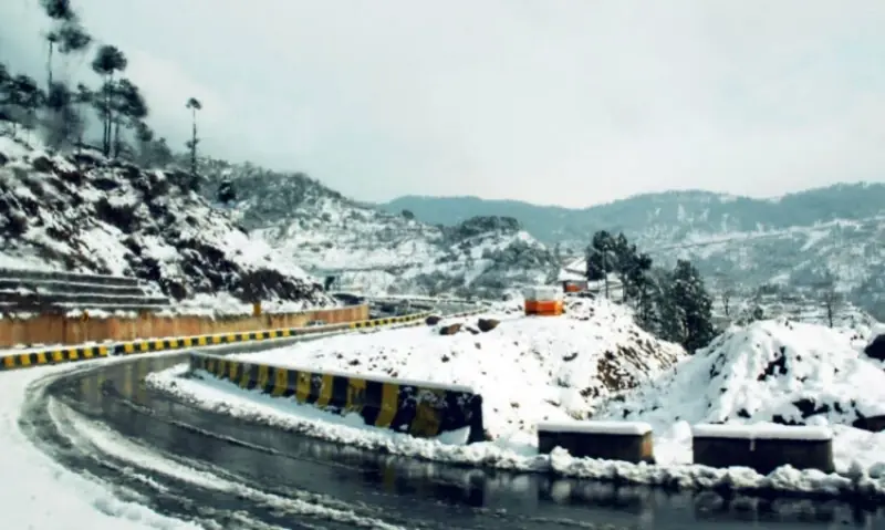PDMA warns of heavy rain and snowfall in Murree and Galiyat