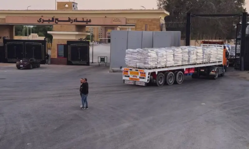 Gaza&rsquo;s Rafah crossing with Egypt to open next week, Palestinian official says