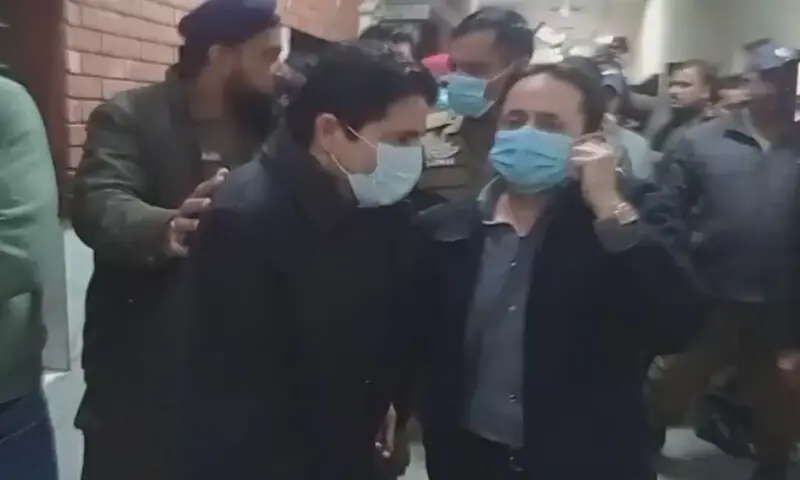 Lahore sewer tragedy: Inquiry finds SP, SHO guilty of illegal detention, torture