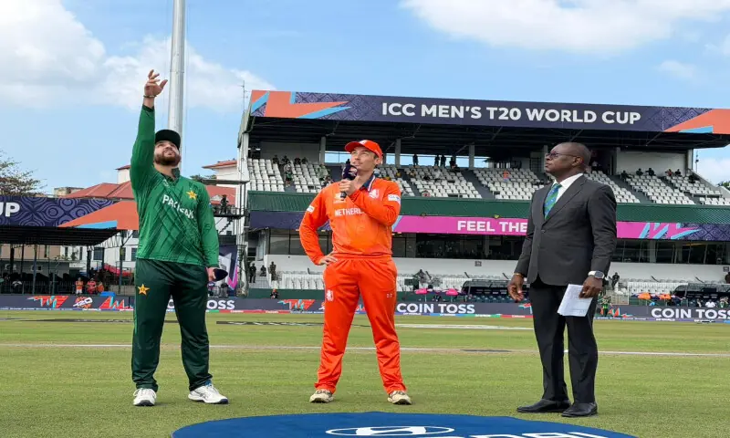Pakistan elect to bowl against Netherlands in opening match