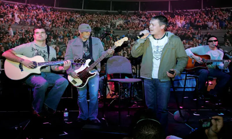 3 Doors Down singer Brad Arnold dies at 47 after cancer battle