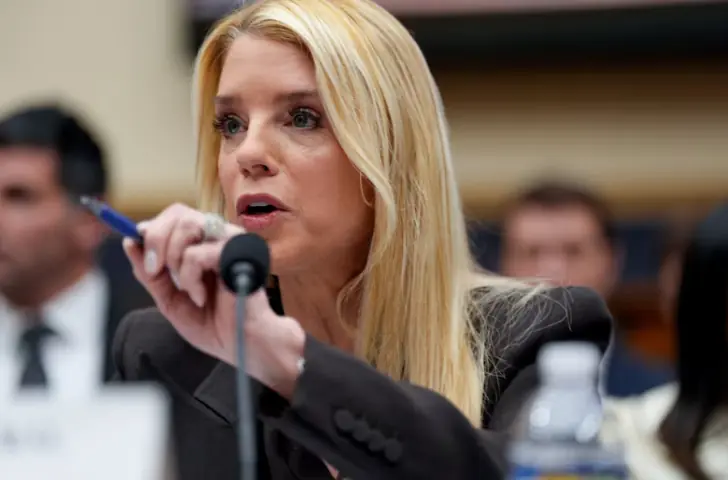 Bondi blasts &lsquo;theatrics&rsquo; as she faces Democratic criticism over Epstein files