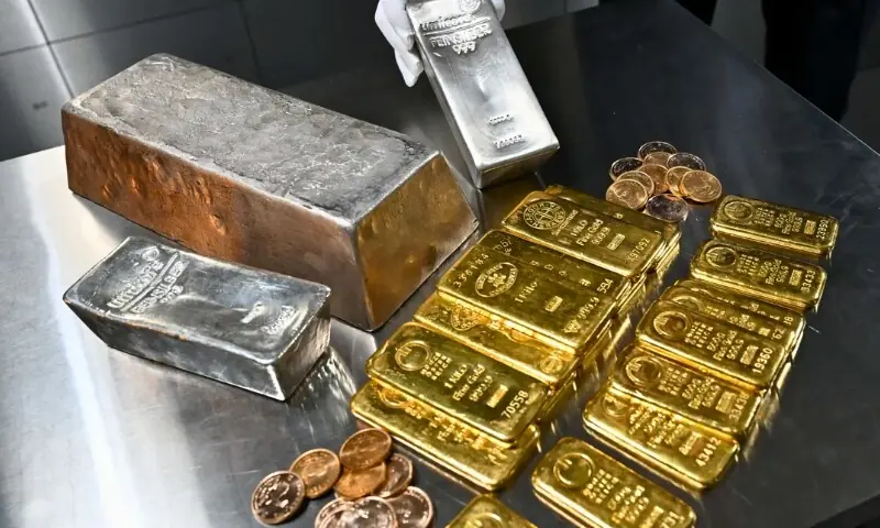 سونے کی قیمت میں 7 ہزار روپے اضافہ، چاندی سستی ہوگئی