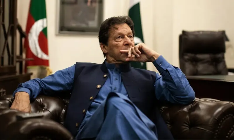 عمران خان کی بیٹوں سے فون پر بات کروا دی گئی، سابق کرکٹرز کا کپتان سے اظہارِ یکجہتی – Pakistan