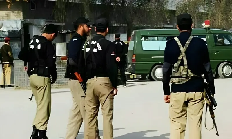 کراچی میں دہشت گردی کا منصوبہ ناکام، فتنہ الہندوستان کے تین دہشت گرد گرفتار