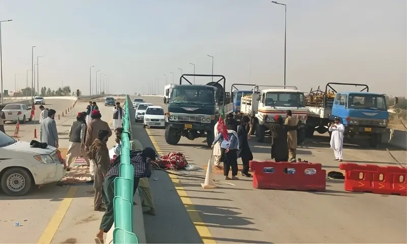 خیبرپختونخوا: پی ٹی آئی کا احتجاج اور دھرنے ختم، صوبے کی اہم شاہراہیں کھل گئیں