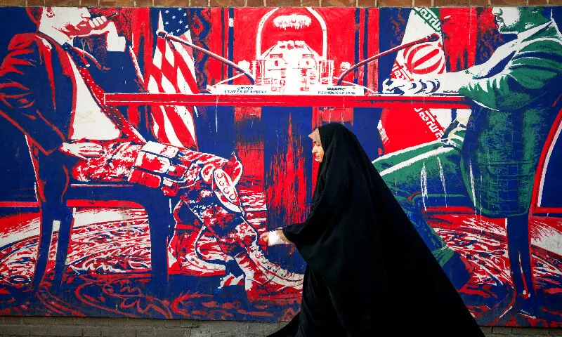 ایران کے خلاف امریکی کارروائی کی تیاری، قیادت کو نشانہ بنانے اور رجیم چینج کے امکانات زیرِ غور