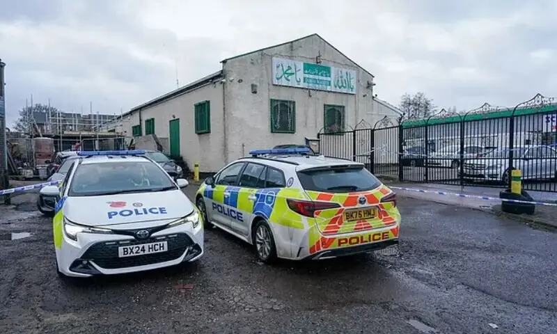 British-Pakistani teen killed in knife attack outside mosque in UK