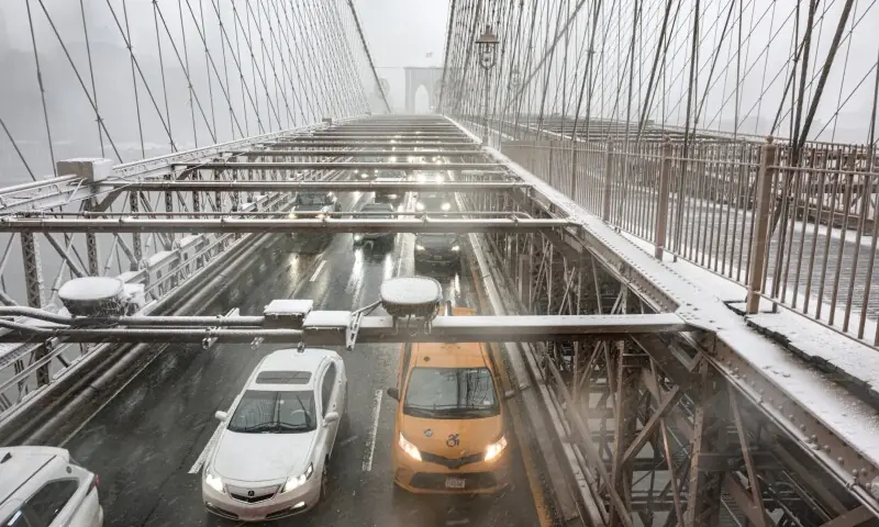 امریکا: شمال مشرقی ریاستوں میں شدید برفانی طوفان، ایمرجنسی نافذ کردی گئی