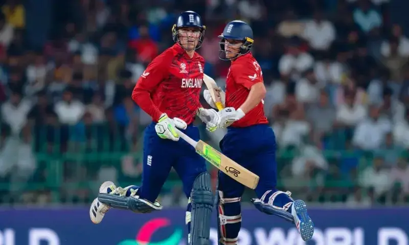 England beat New Zealand, keep Pakistan&rsquo;s semi-final hopes alive