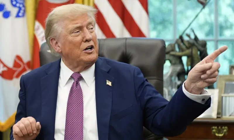 PAKISTAN NEWS مجھے بتایا گیا ہے کہ ہم نے ایران کے 9 بحری جہاز تباہ کر دیے، ٹرمپ