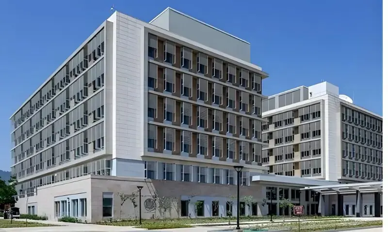 US embassy and consulates suspend routine services in Pakistan