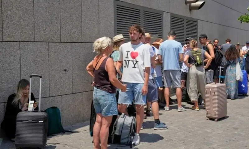 امریکیوں کو مشرقِ وسطیٰ کے 15 ممالک فوری چھوڑنے کا حکم